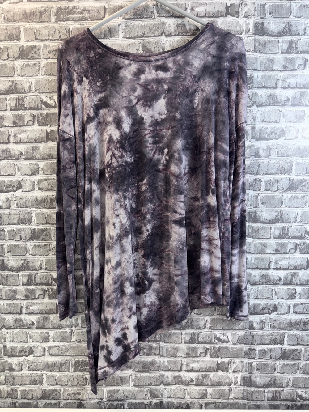 Women's Lululemon Tie-Dye Long Sleeve Asymmetrical Top - Gray/Purple